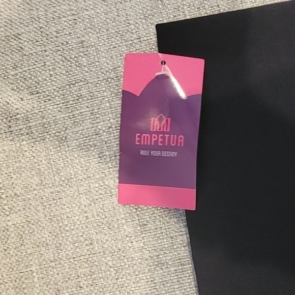 High Waisted Shaper Short. Size small. NWT. - Picture 3 of 5